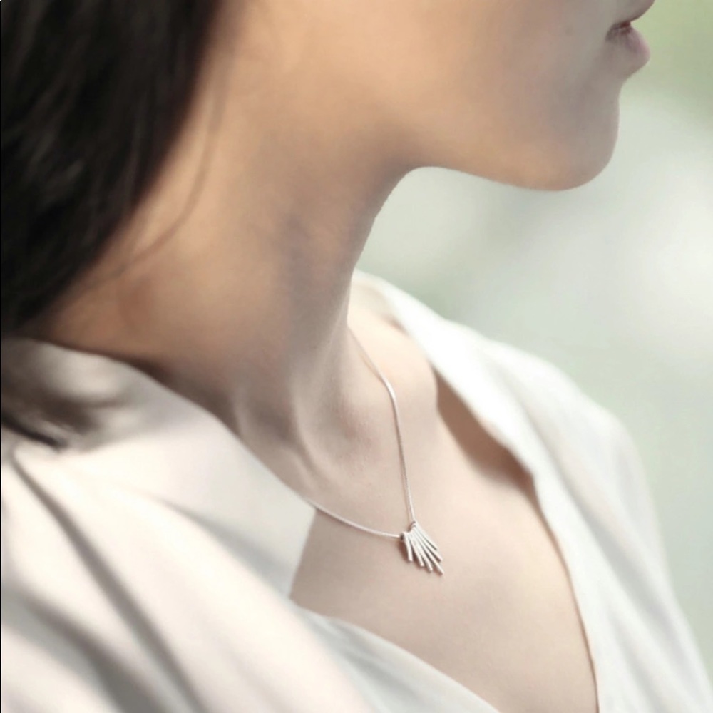 π "SOLD OUT" (925) DROPPING BARS NECKLACE - Picture 4 of 6